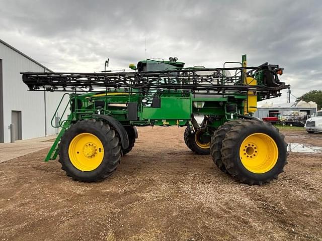 Image of John Deere 4830 equipment image 1