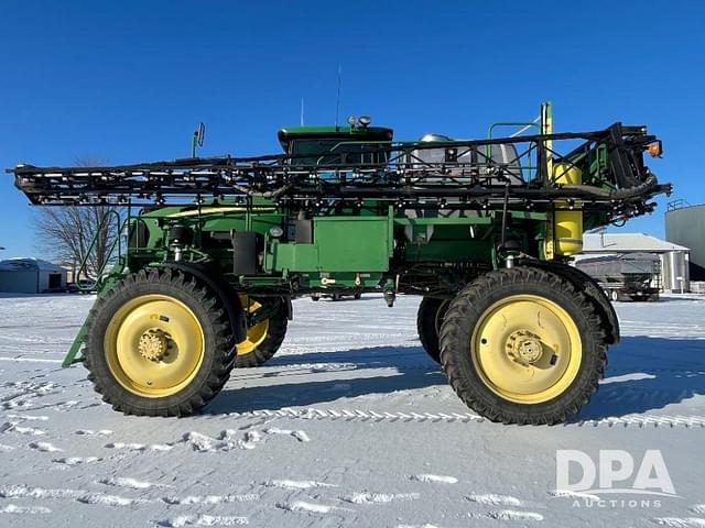 Image of John Deere 4830 equipment image 2