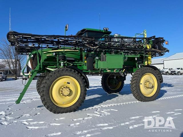 Image of John Deere 4830 equipment image 1