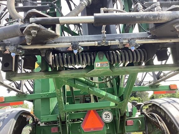 Image of John Deere 4930 equipment image 4
