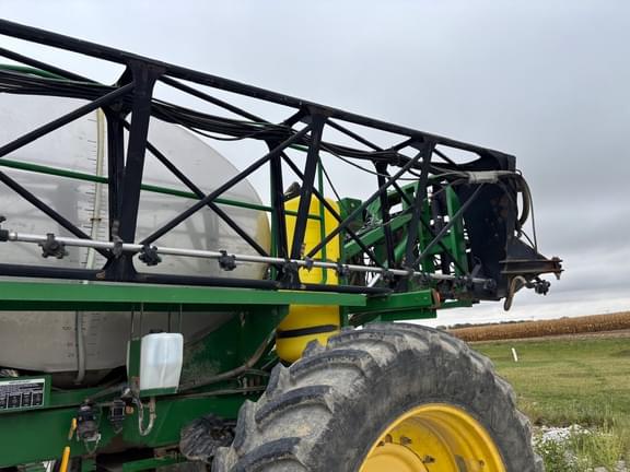 Image of John Deere 4930 equipment image 1