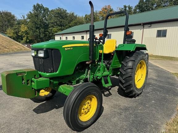 Image of John Deere 5045D Primary image