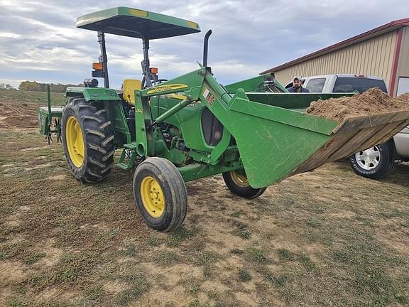 Image of John Deere 5045D equipment image 3