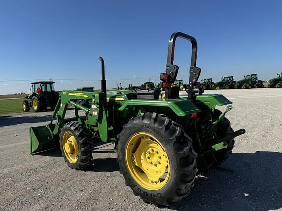 Image of John Deere 5045E equipment image 2