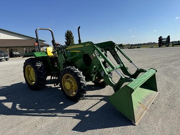 Image of John Deere 5045E equipment image 1