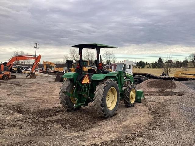 Image of John Deere 5045E equipment image 3