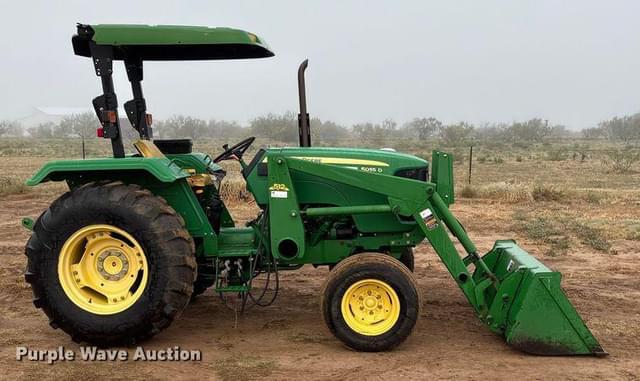 Image of John Deere 5055D equipment image 3