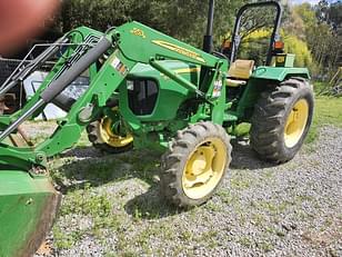 Main image John Deere 5055E