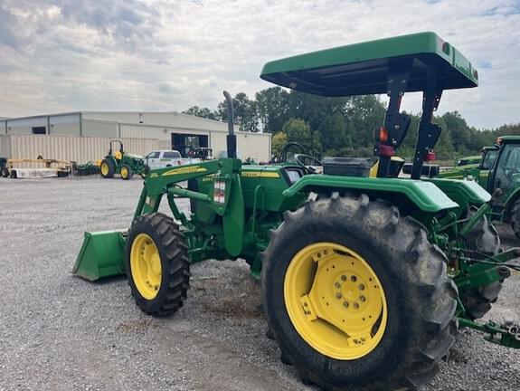 Image of John Deere 5055E equipment image 4