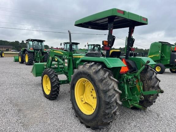 Image of John Deere 5055E equipment image 4