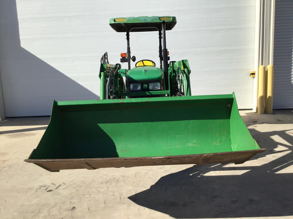 Image of John Deere 5055E equipment image 4