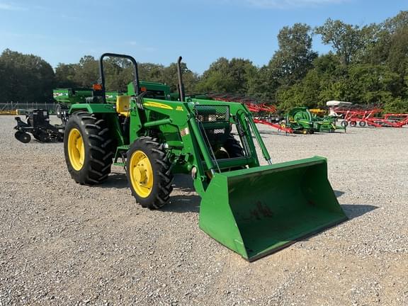 Image of John Deere 5065E equipment image 4