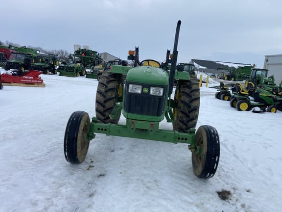 Image of John Deere 5065E equipment image 4