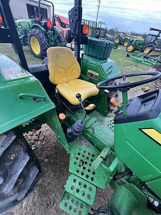 Image of John Deere 5075E equipment image 4