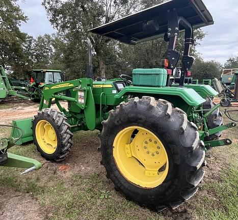 Image of John Deere 5075E equipment image 1