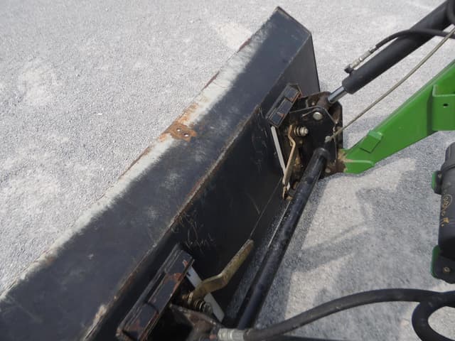 Image of John Deere 5075E equipment image 4