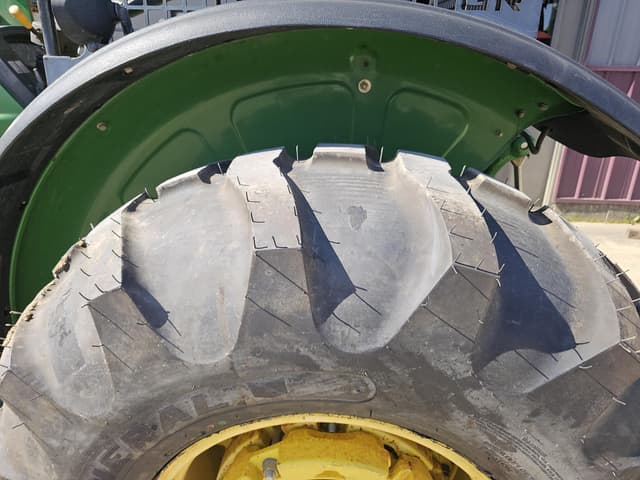 Image of John Deere 5075M equipment image 3