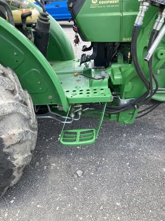 Image of John Deere 5075M equipment image 3