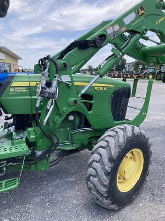 Image of John Deere 5075M equipment image 4