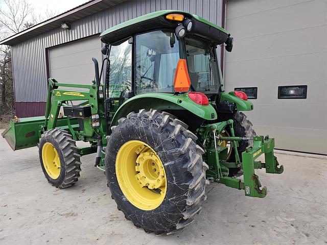 Image of John Deere 5075M equipment image 4