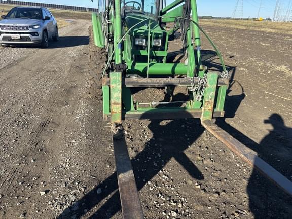 Image of John Deere 5083E equipment image 3