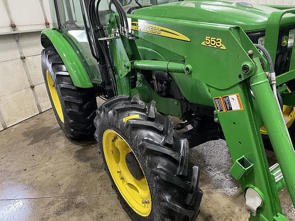 Image of John Deere 5083E equipment image 3