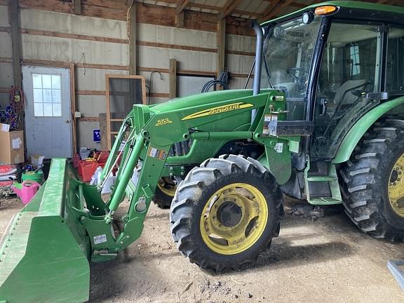 Image of John Deere 5083E equipment image 3