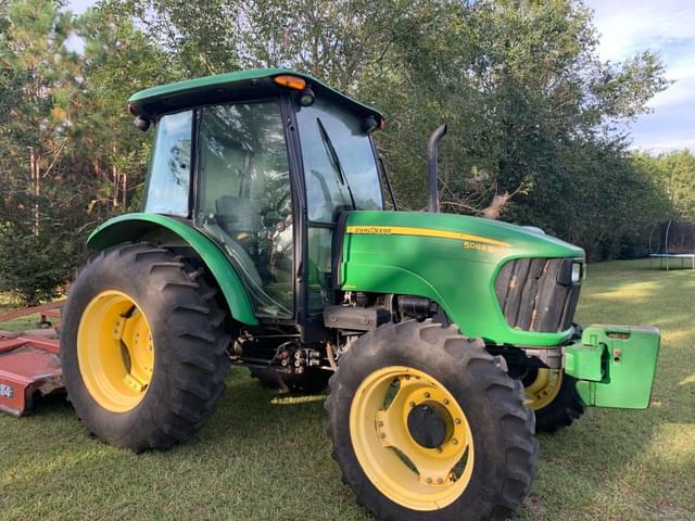 Image of John Deere 5083E equipment image 2
