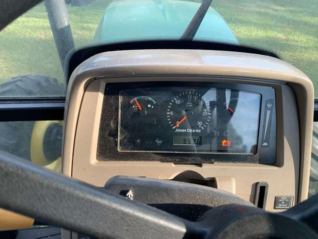 Image of John Deere 5083E equipment image 4