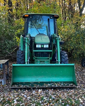 Image of John Deere 5085M equipment image 3