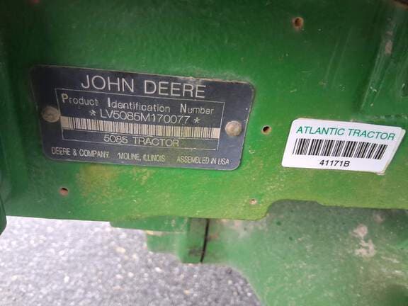 Image of John Deere 5085M equipment image 2