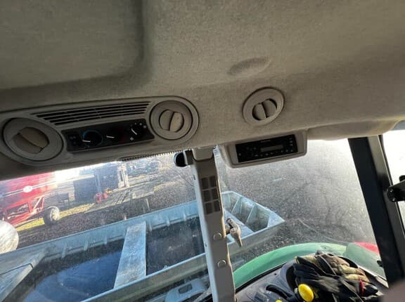 Image of John Deere 5085M equipment image 4