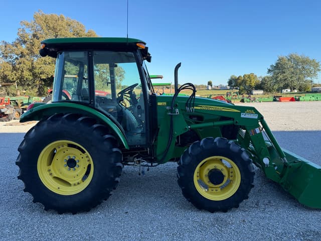 Image of John Deere 5093E equipment image 1