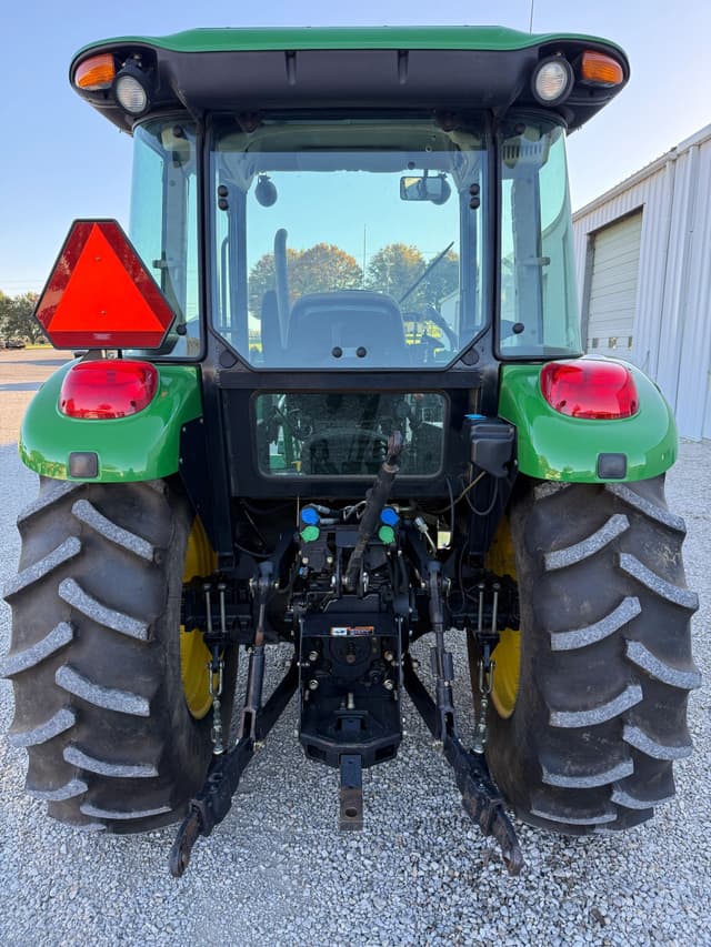 Image of John Deere 5093E equipment image 2