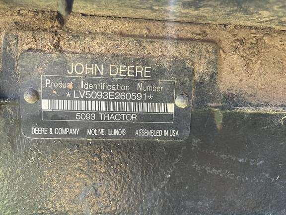 Image of John Deere 5093E equipment image 1