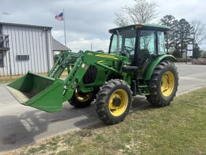 2010 John Deere 5101E Image