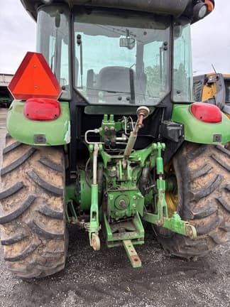 Image of John Deere 5105M equipment image 2