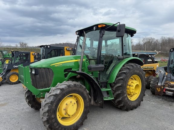 2010 John Deere 5105M Equipment Image0