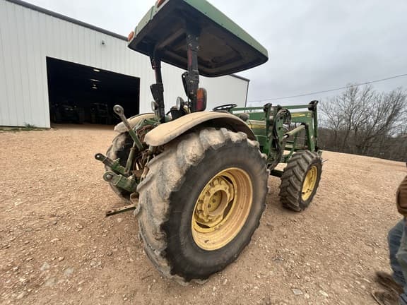 Image of John Deere 5105M equipment image 4