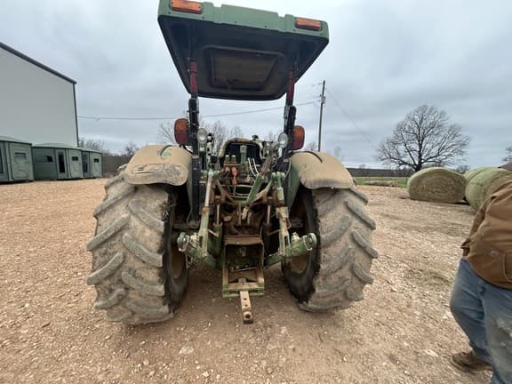 Image of John Deere 5105M equipment image 3