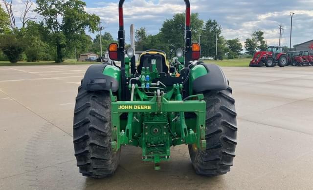 Image of John Deere 5105M equipment image 3