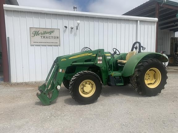 Image of John Deere 5105ML equipment image 1