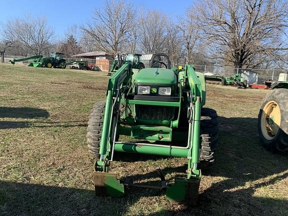 Image of John Deere 5105ML equipment image 2