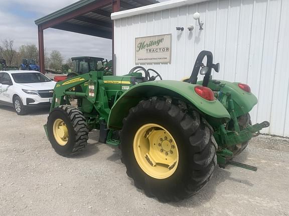 Image of John Deere 5105ML equipment image 2