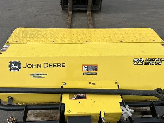 Image of John Deere 52" Broom Image 0