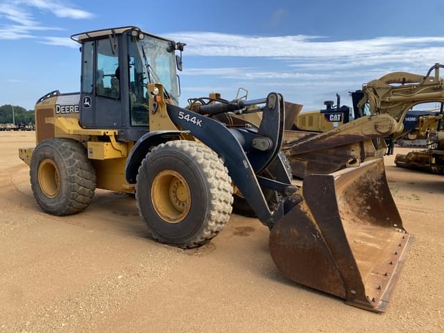 Image of John Deere 544K equipment image 3