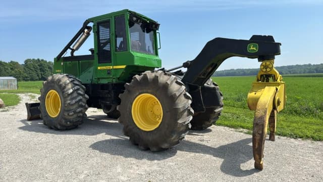 Image of John Deere 548GIII equipment image 2