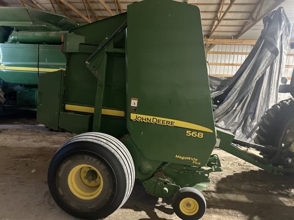 Image of John Deere 568 equipment image 2