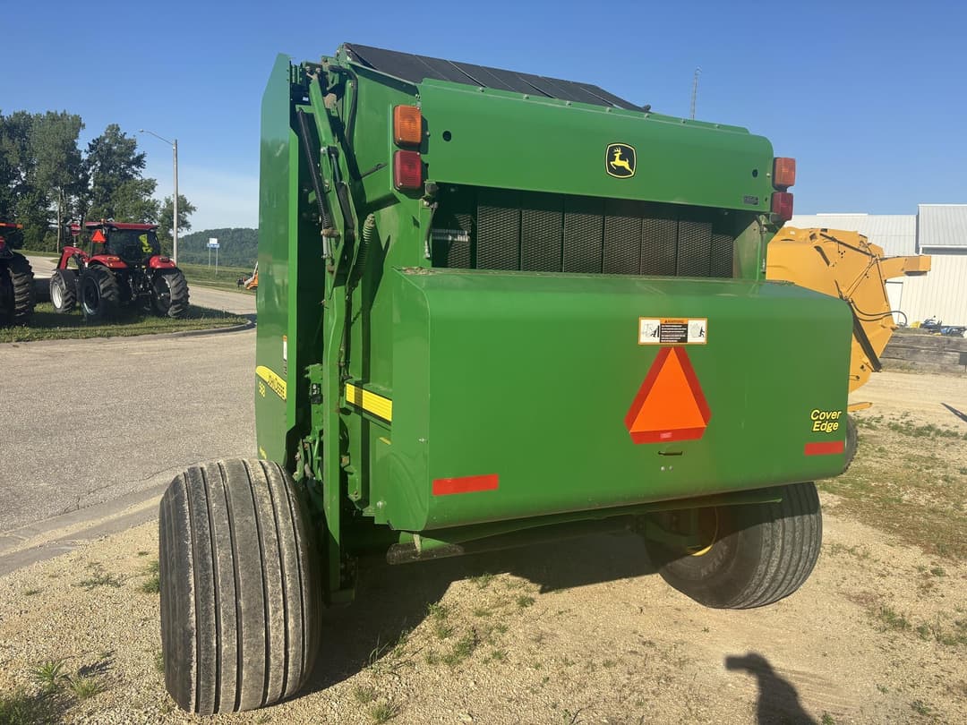 Image of John Deere 568 Image 1