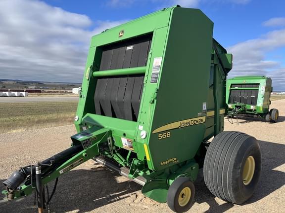 Image of John Deere 568 equipment image 3